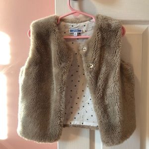 Jacadi faux fur vest. Size 3Y.
